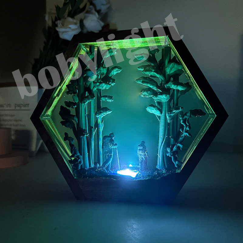 Hiker Figure Table Resin Lamp  - Resin Artist 评论和价格